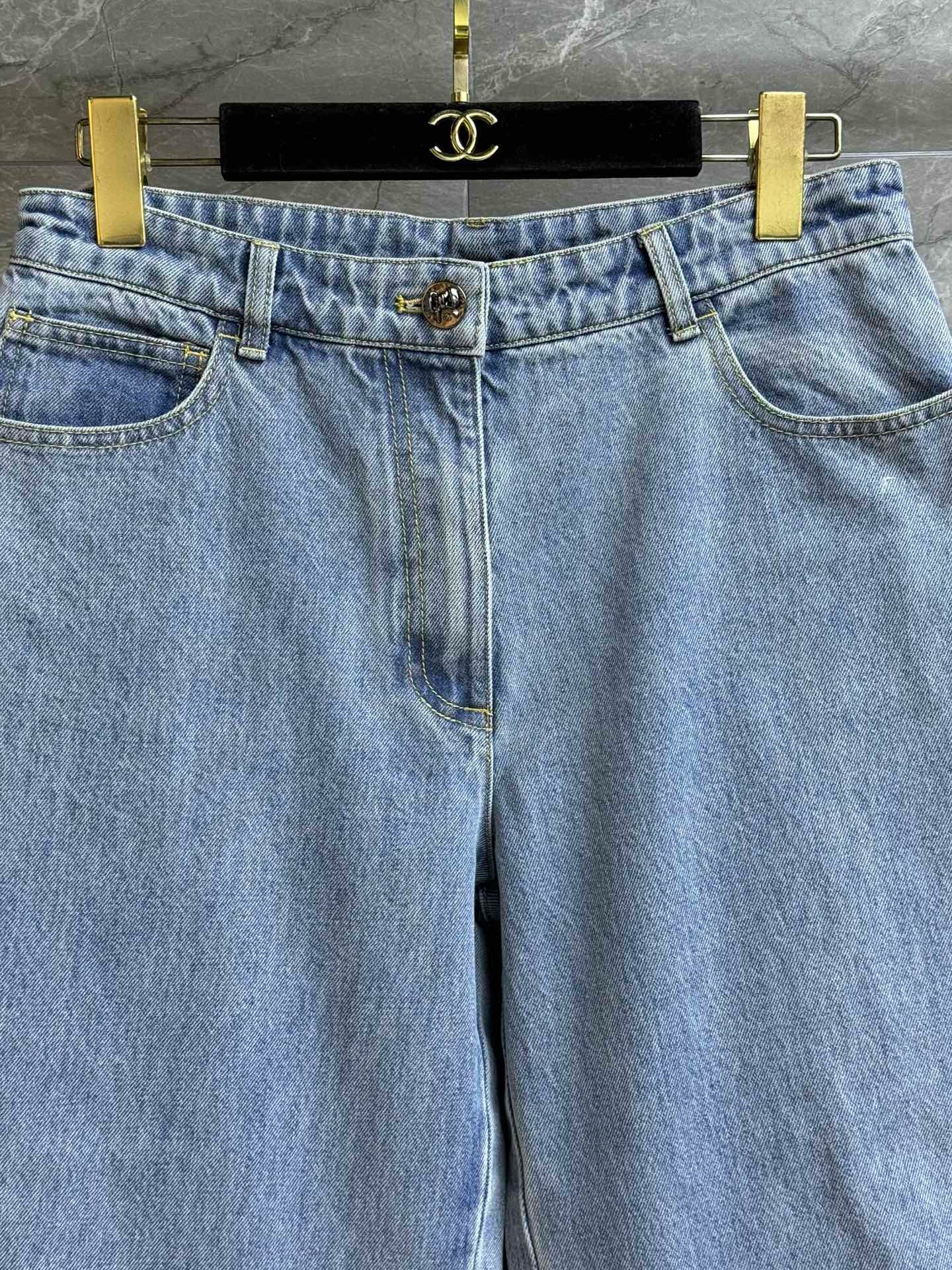 Chanel Jeans