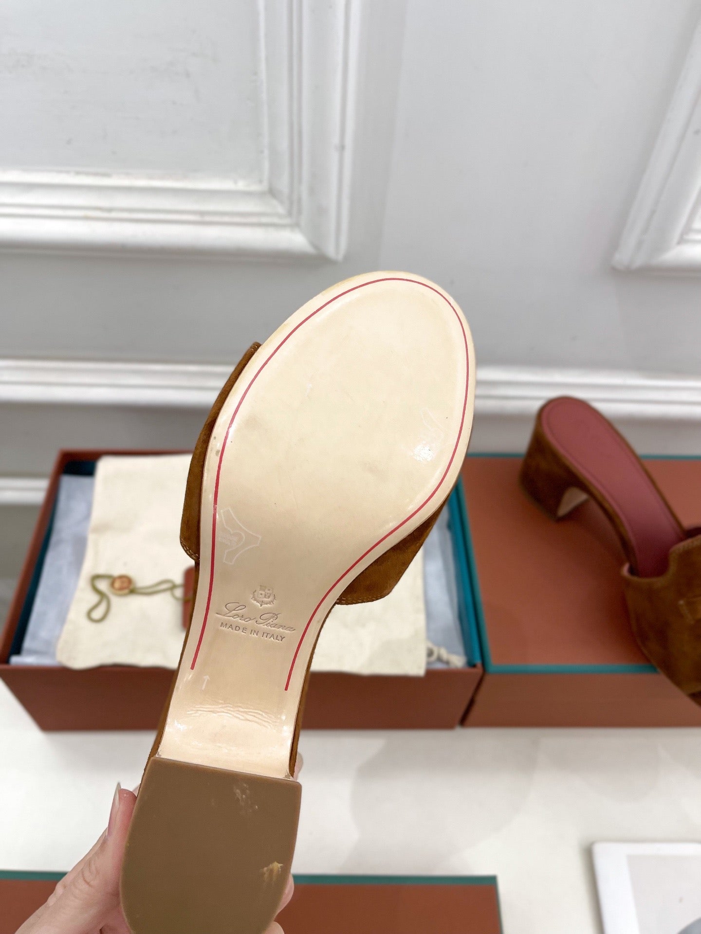 LP Sandals