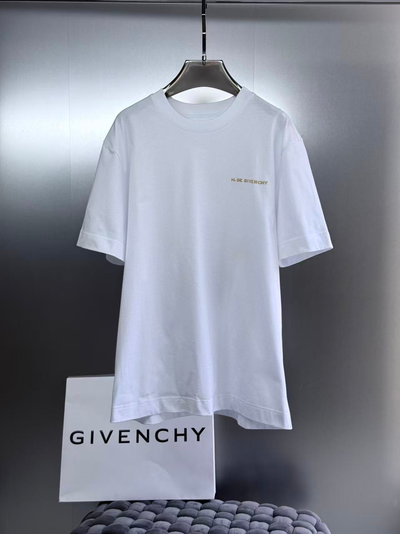 Givenchy T-Shirt