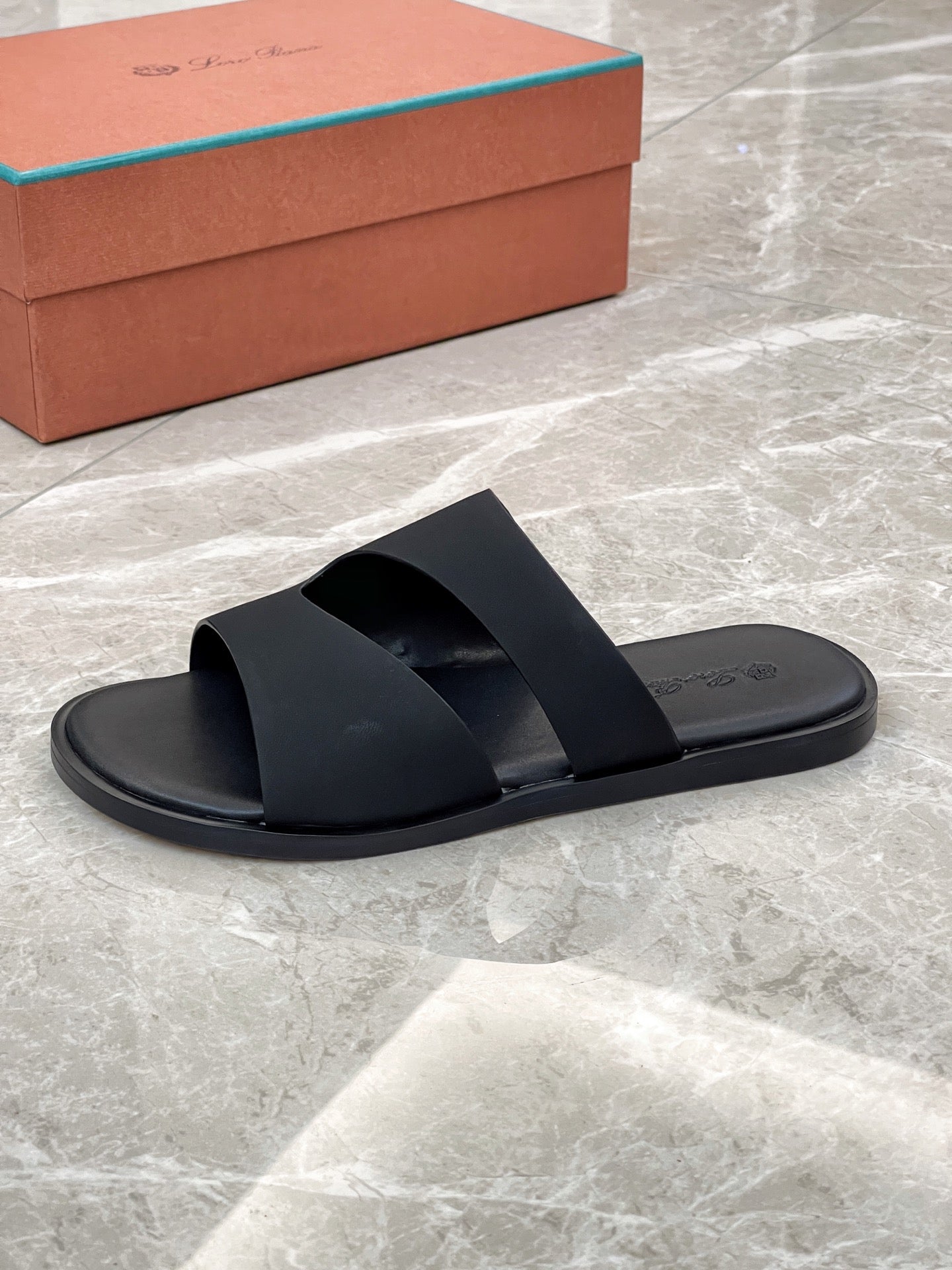 LP Sandals