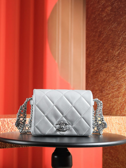 Chanel 22p Shoulder Bag