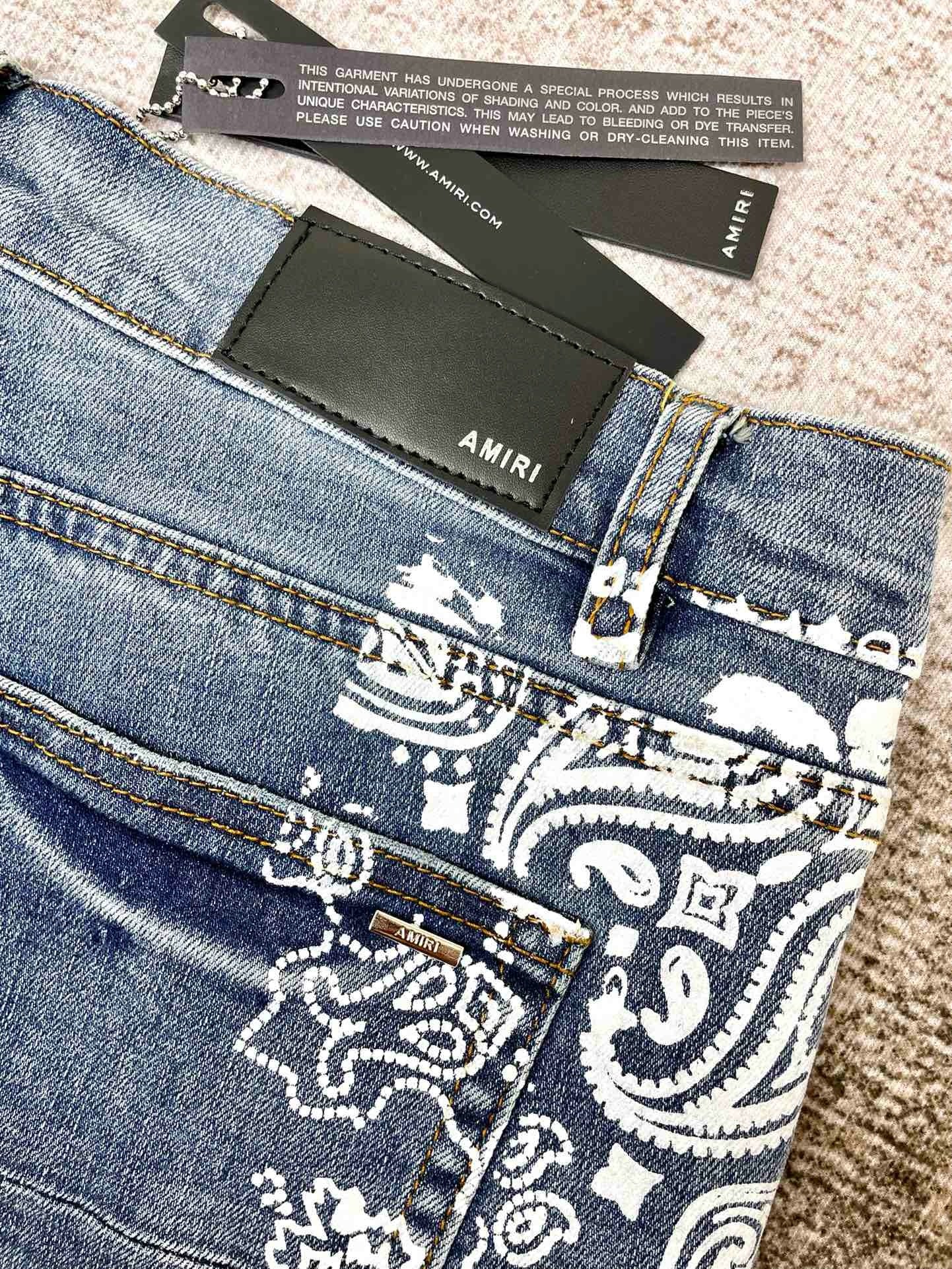 Amiri Jeans