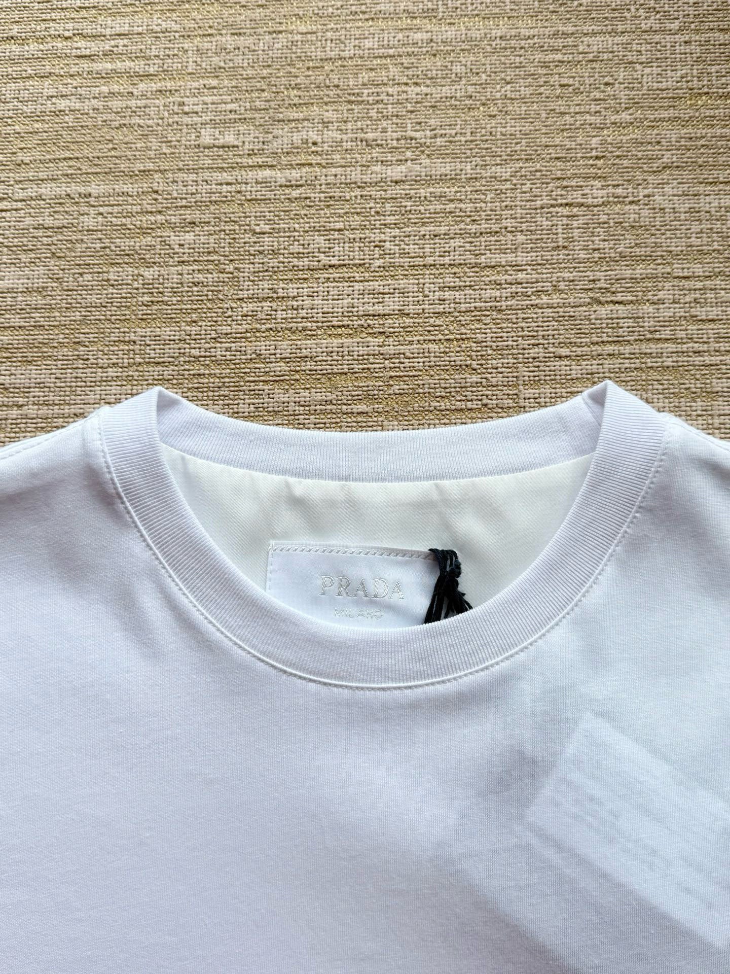 Prada T-Shirt