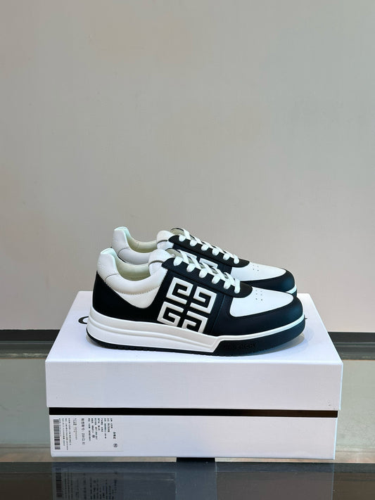Givenchy Sneakers