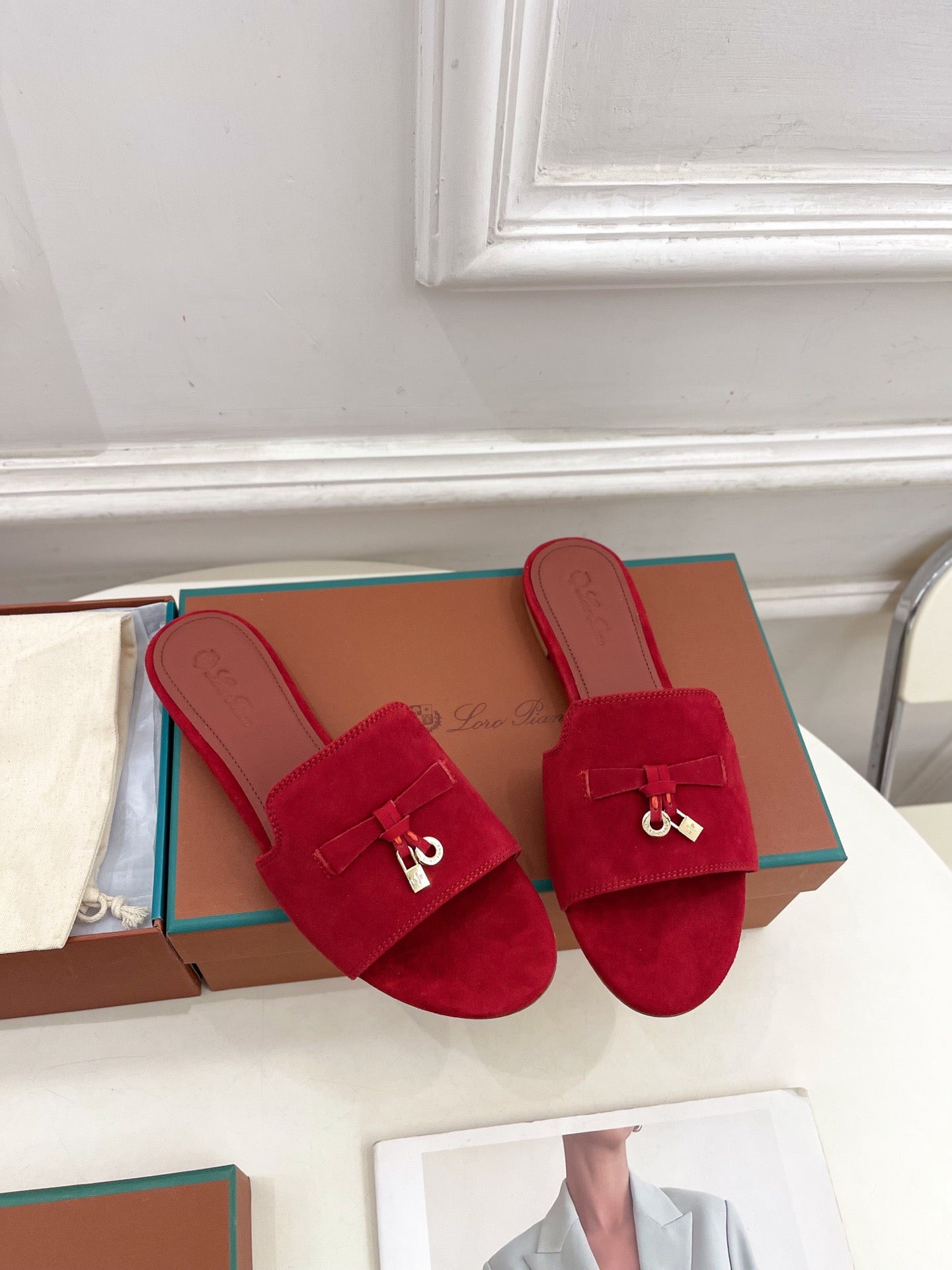 LP Sandals