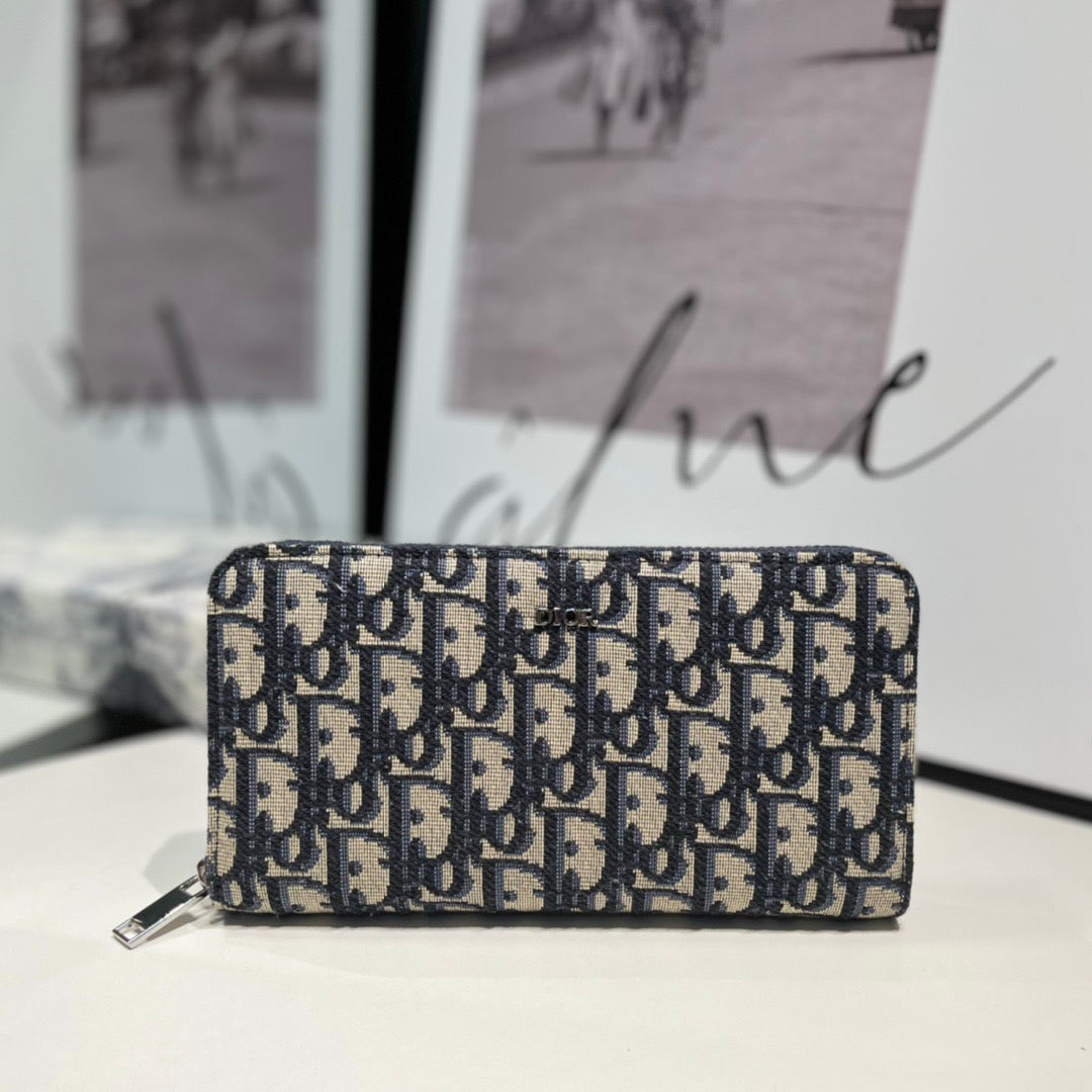 Dior Wallet