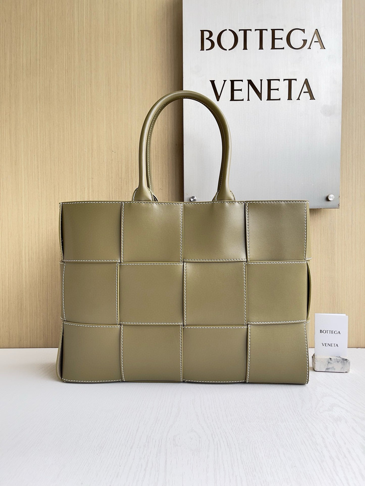 BV Arco Tote Bag