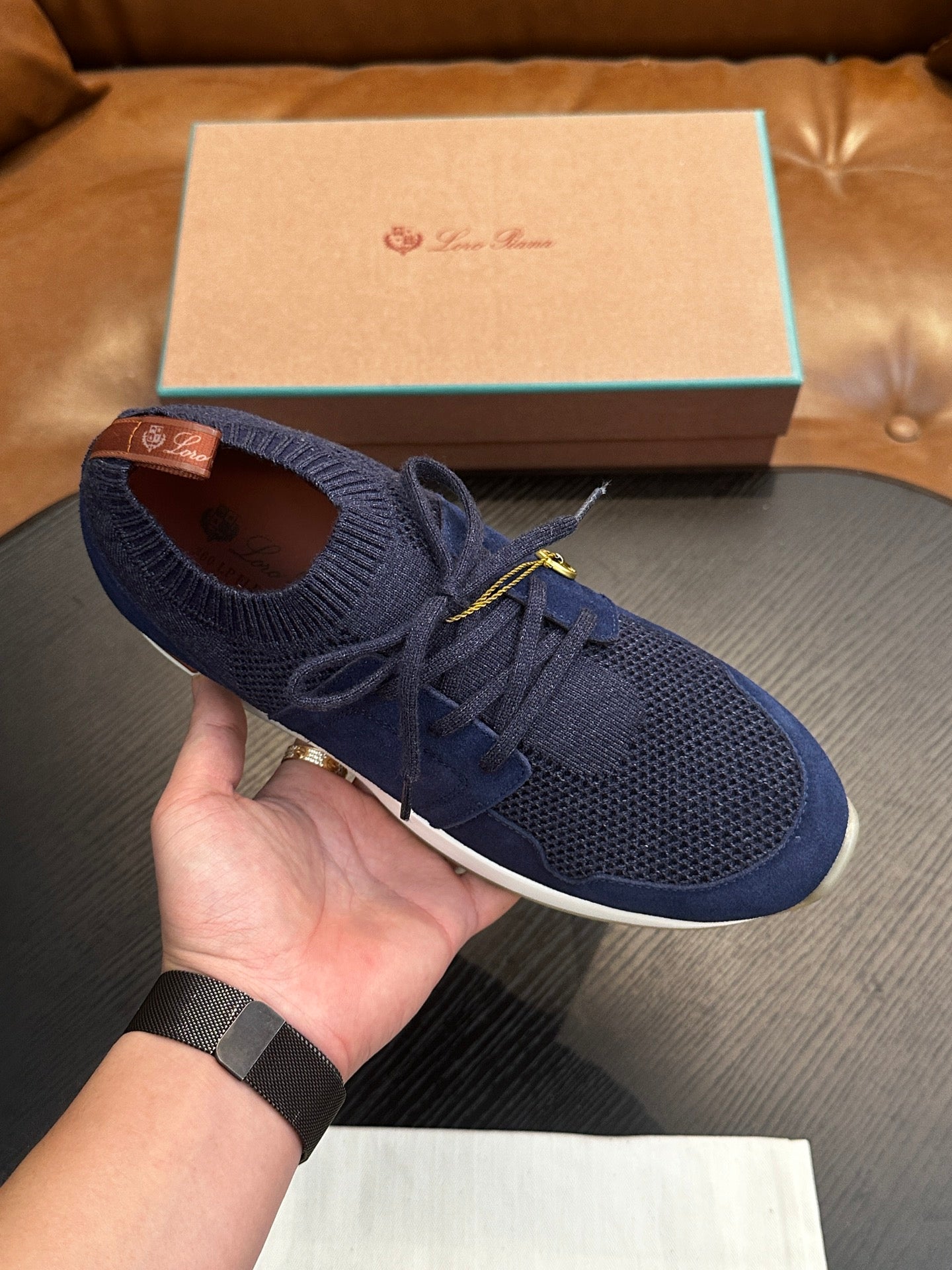 LP Sneakers