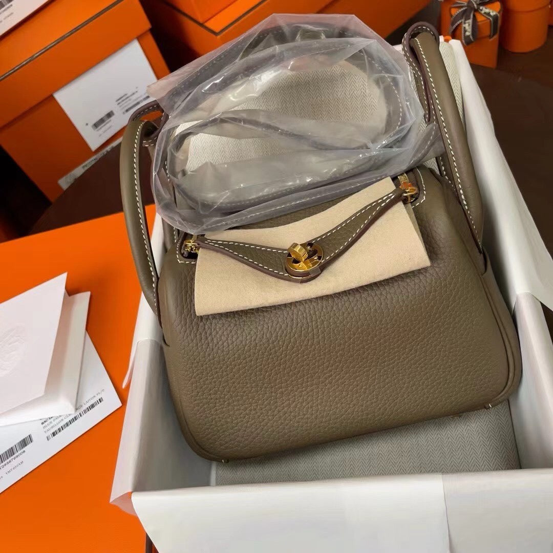 Hermes Mini Lindy, 19cm, C18, TC Skin