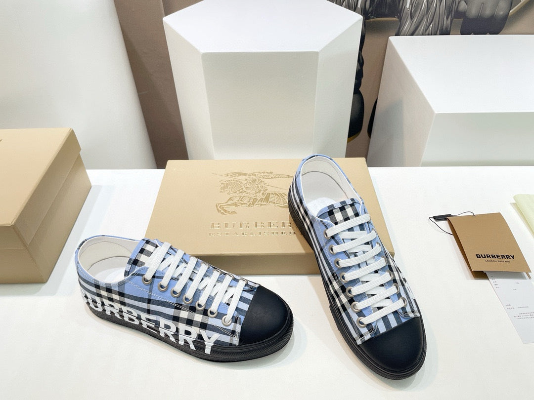 Burberry Sneakers