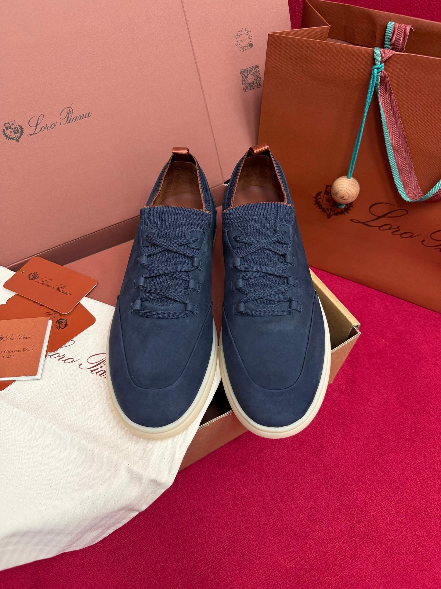LP Sneaker