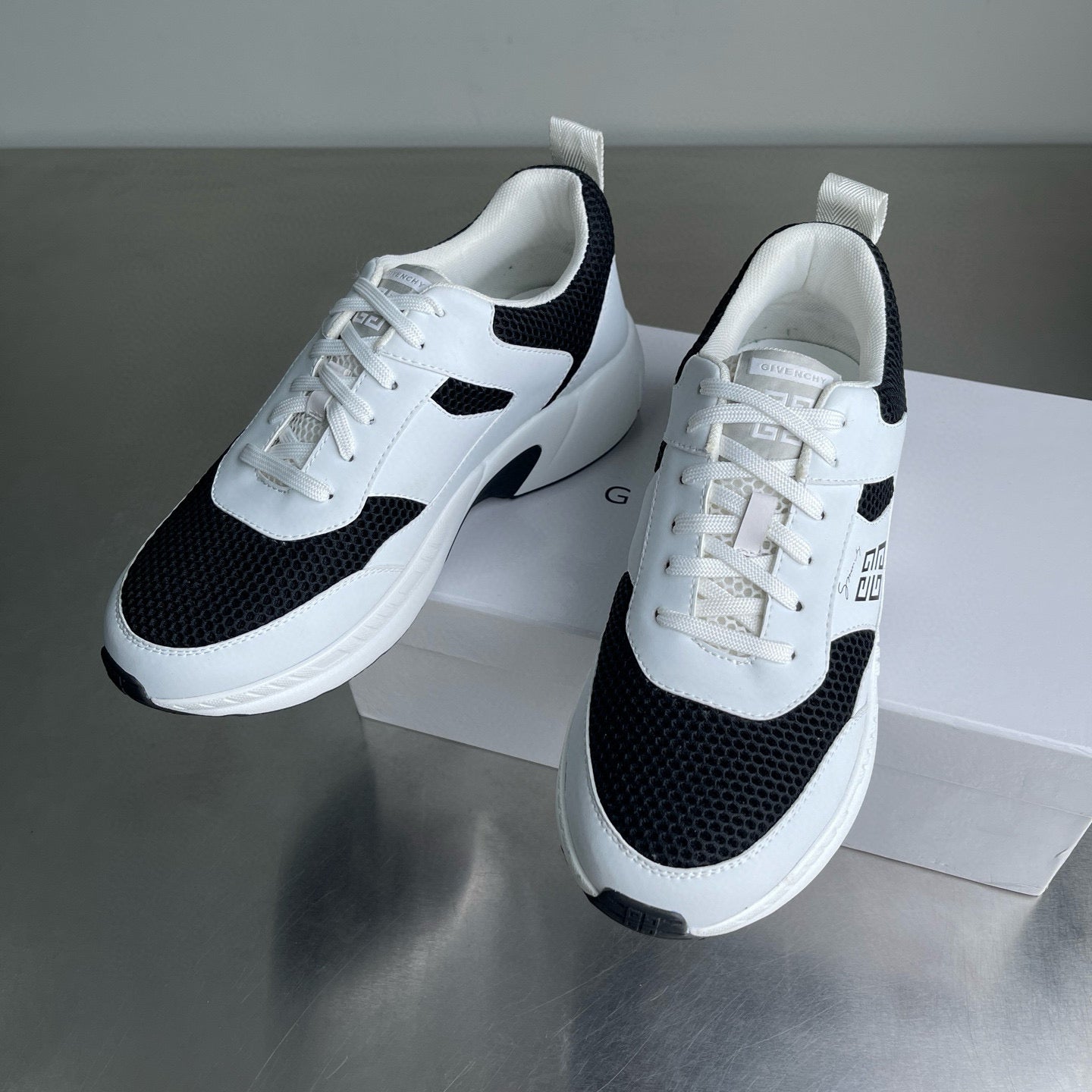 Givenchy Sneakers