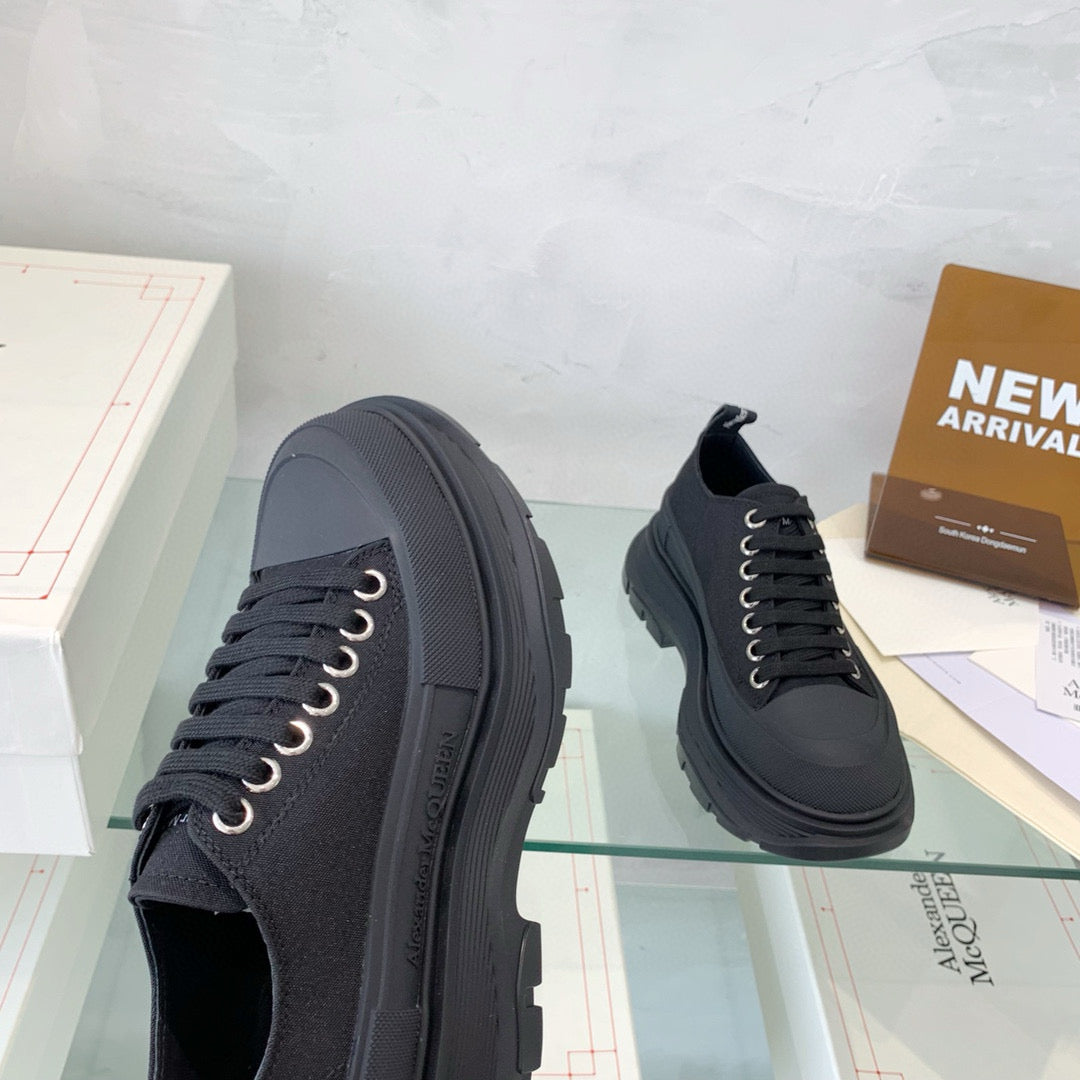 Alexander McQueen Sneakers