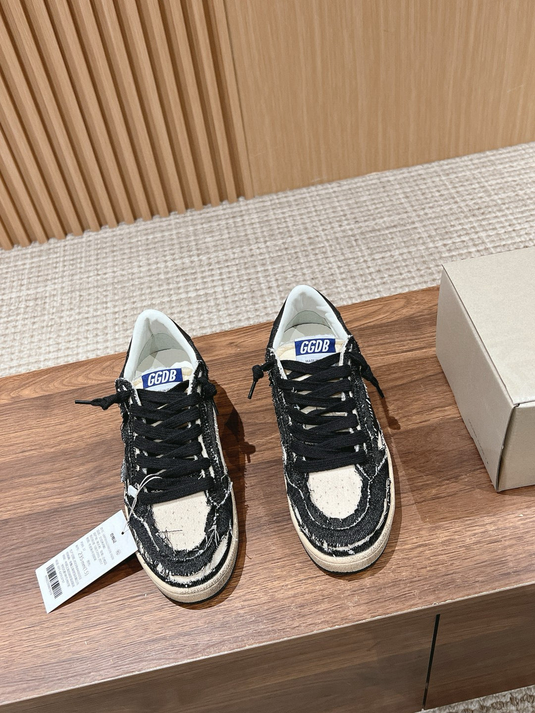 Golden Goose Sneaker