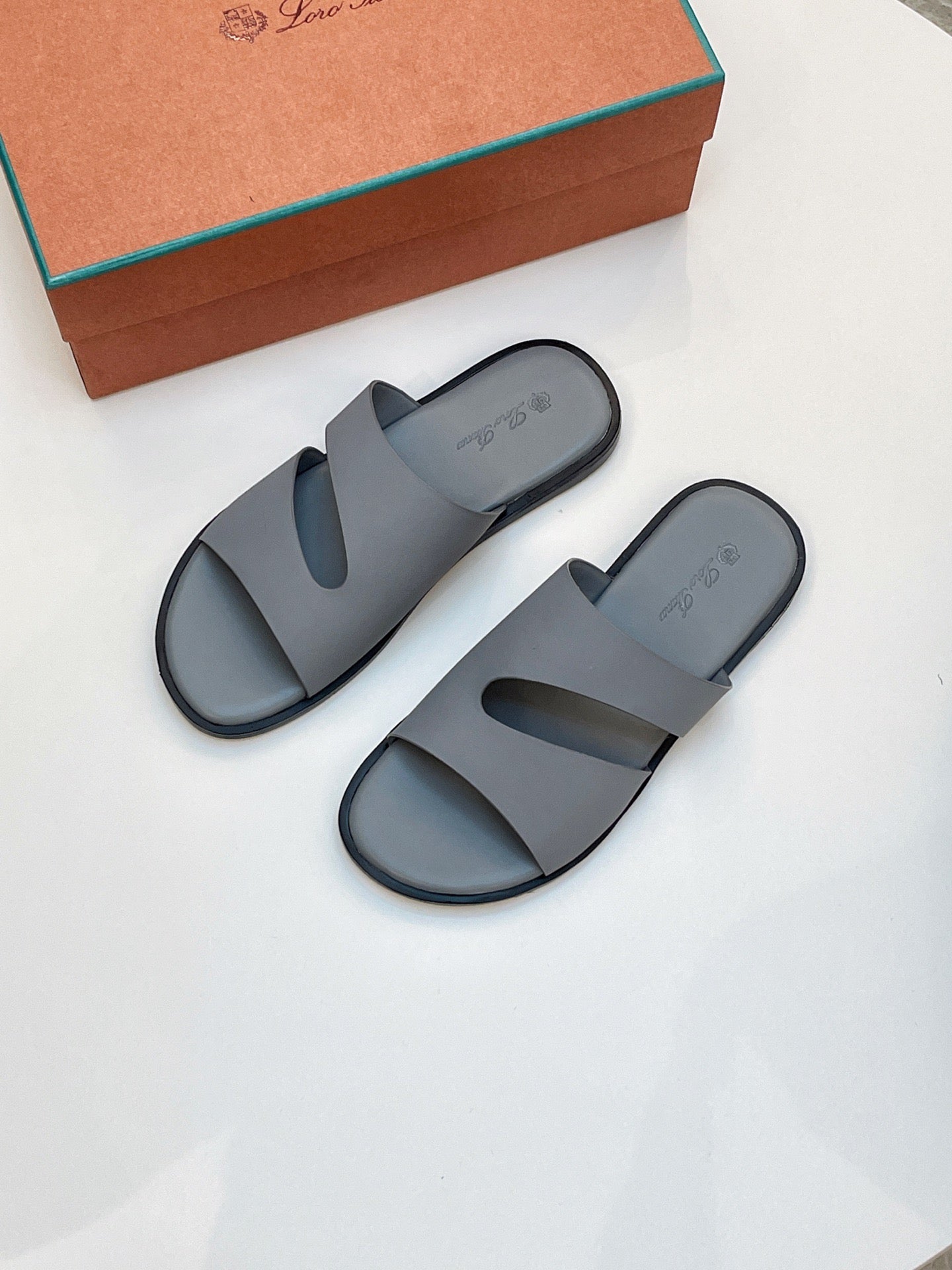 LP Sandals