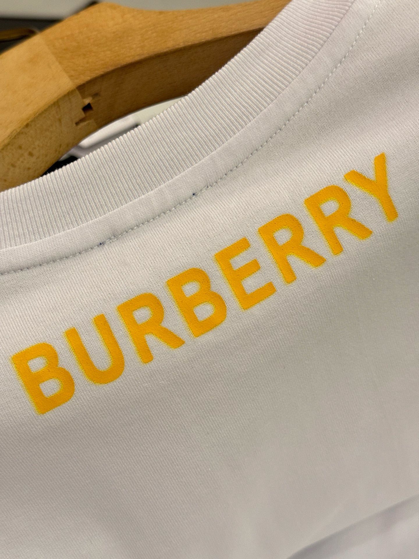 Burberry T-Shirt
