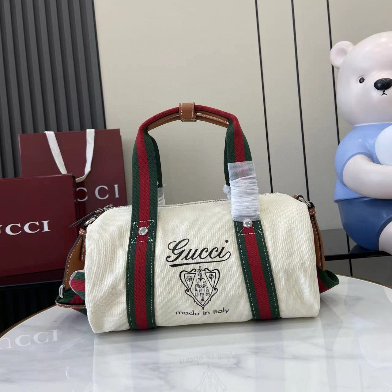 Gucci Duffle Bag 30x16x15CM