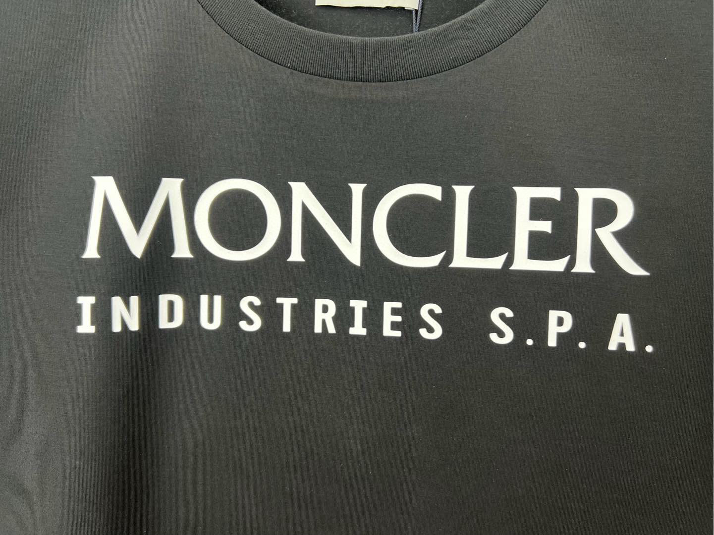 Moncler T-Shirt