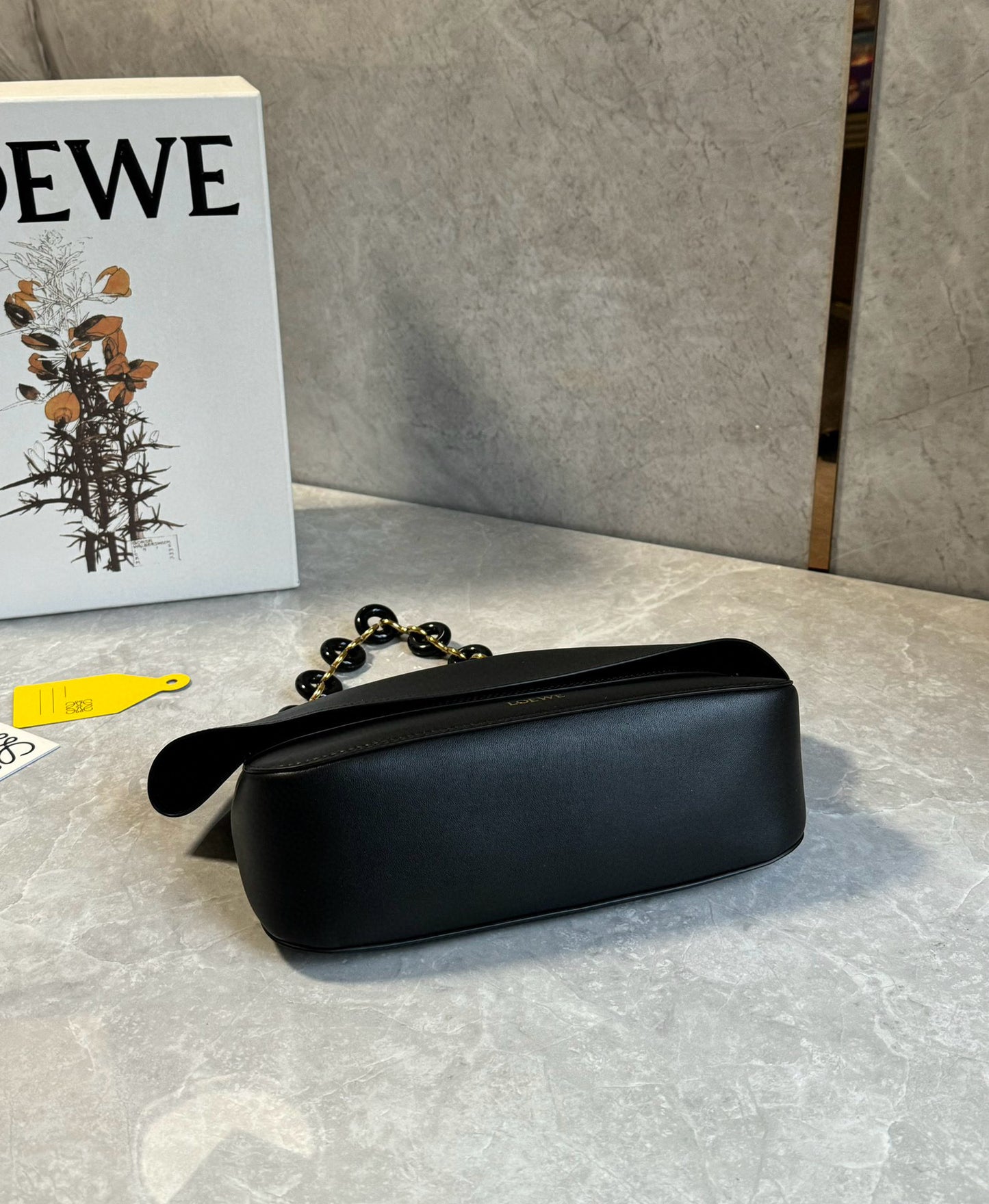 Loewe Ola Handbag(26x13x18cm)