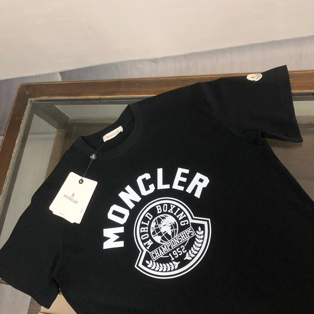 Moncler T-shirt