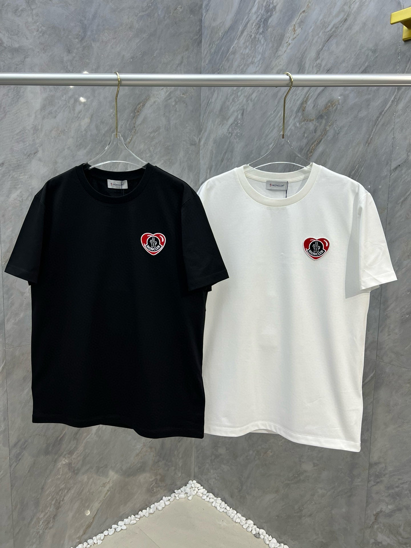 Moncler T-shirt