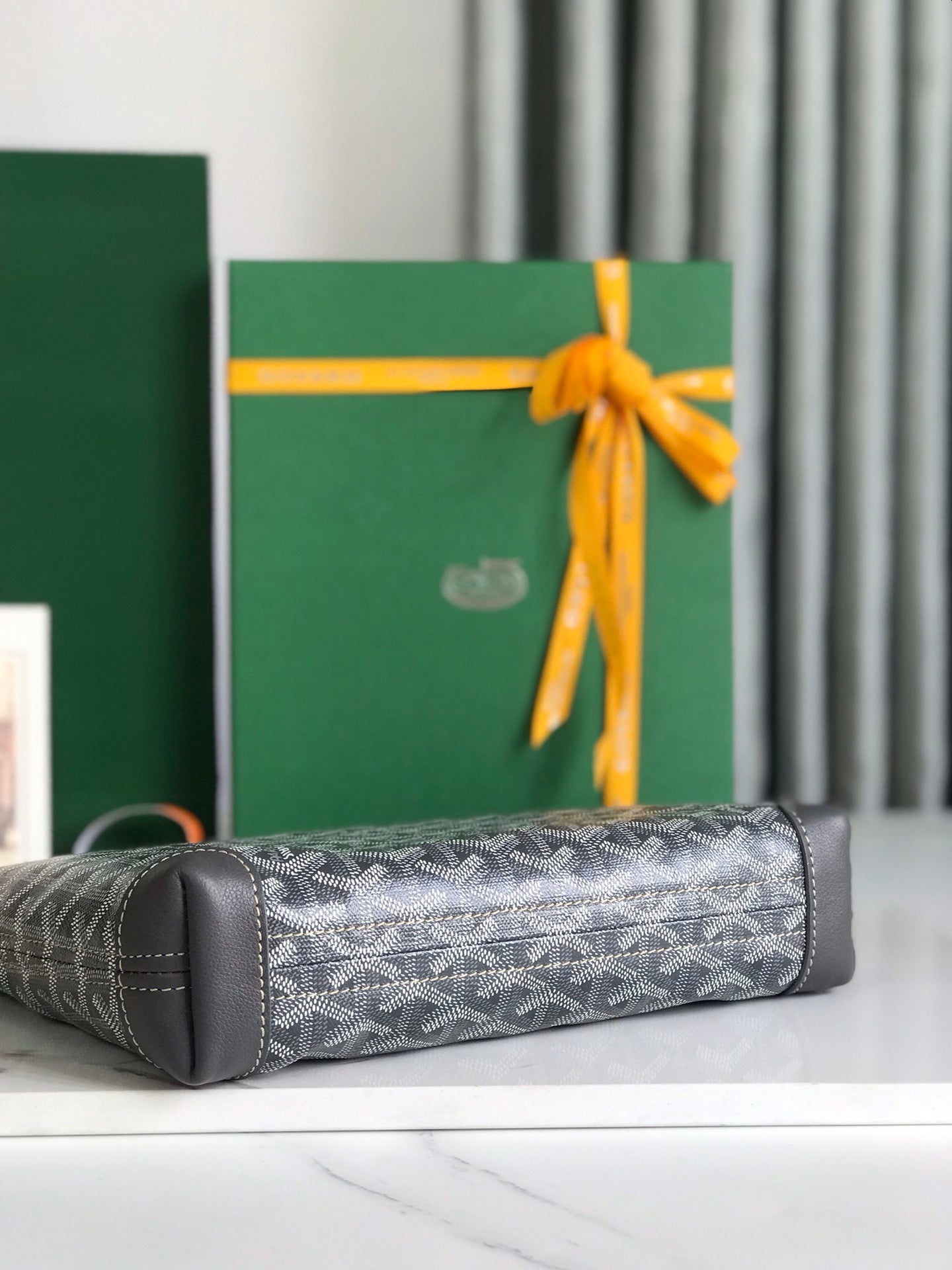 Goyard Conti