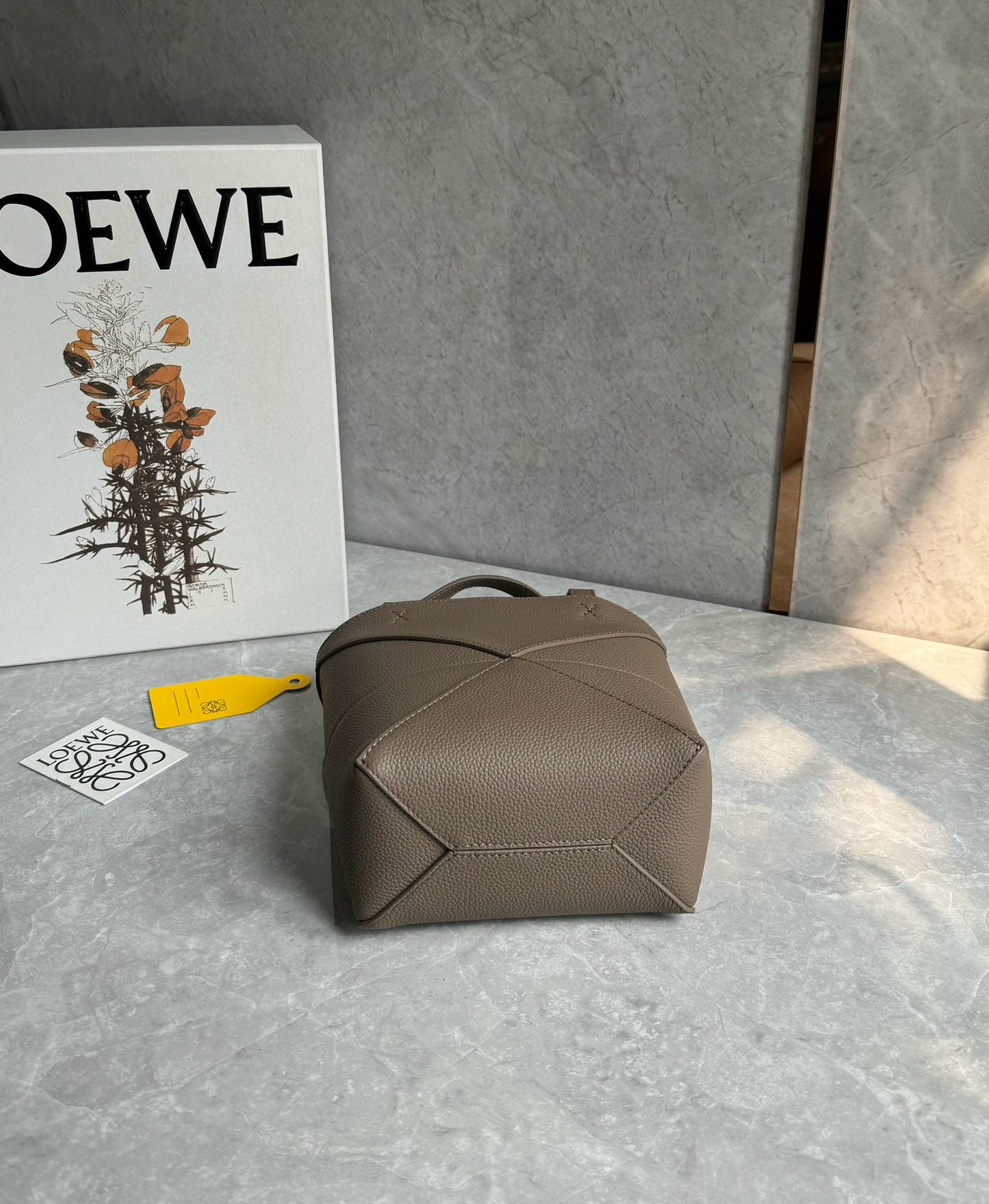 Loewe Puzzle Fold Tote Bag(25.5x14.5x31.5cm)