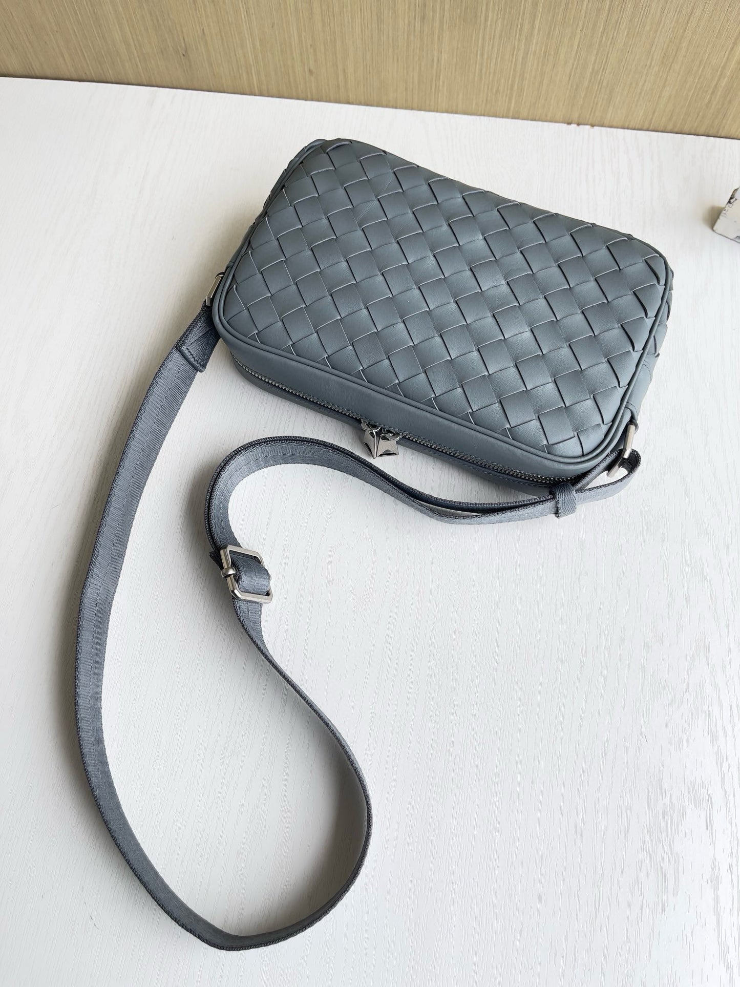 BV Intrecciato Camera Bag