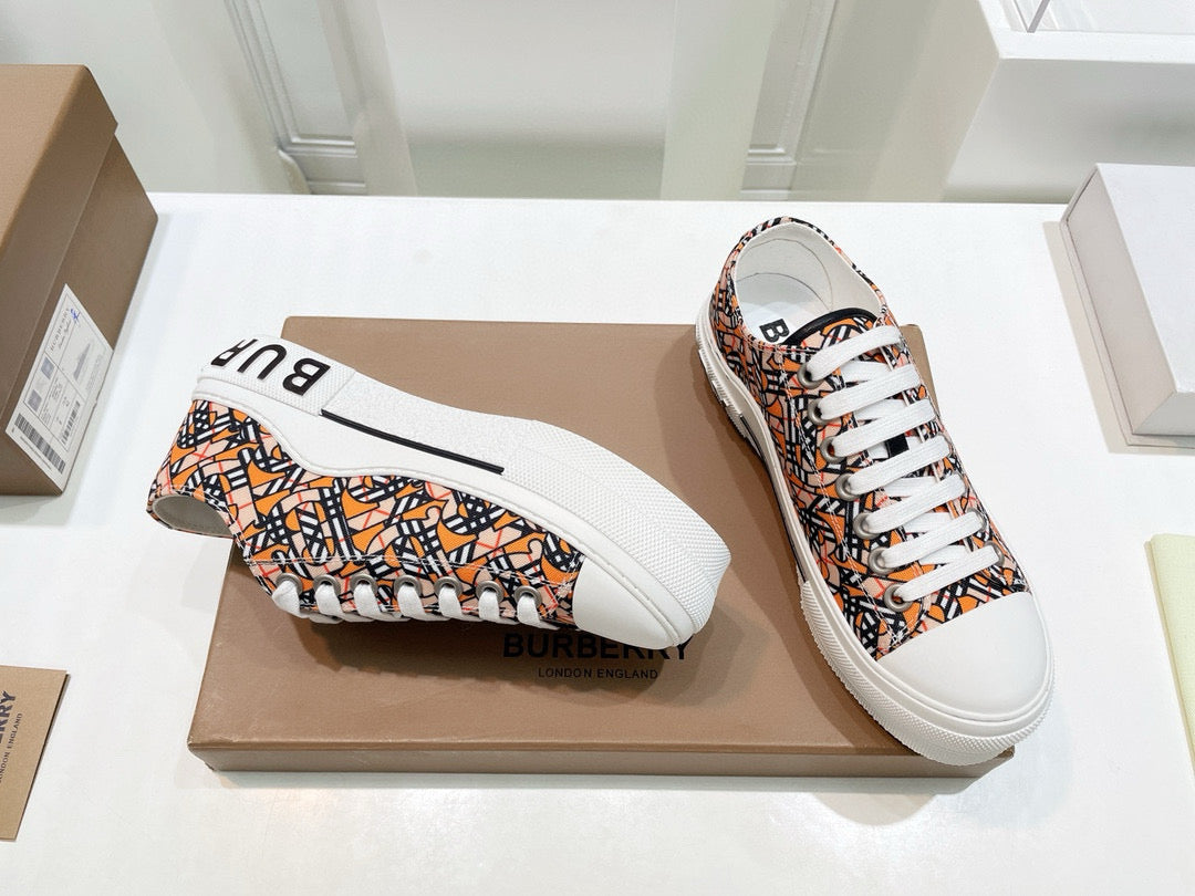 Burberry Sneakers