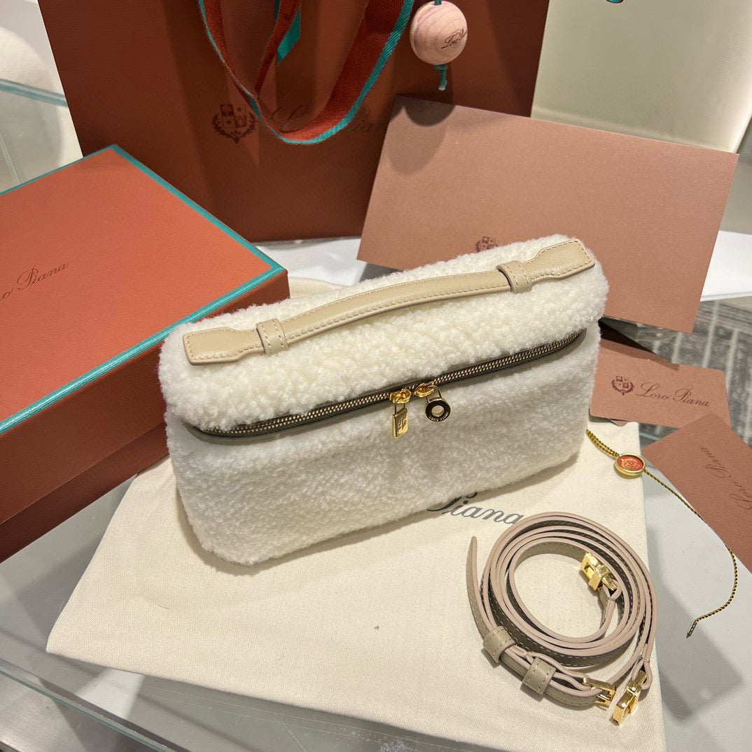 Loro Piana 19 Case Bag