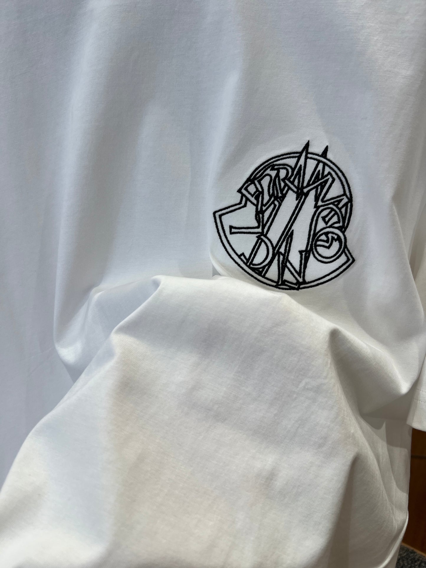 Moncler T-shirt