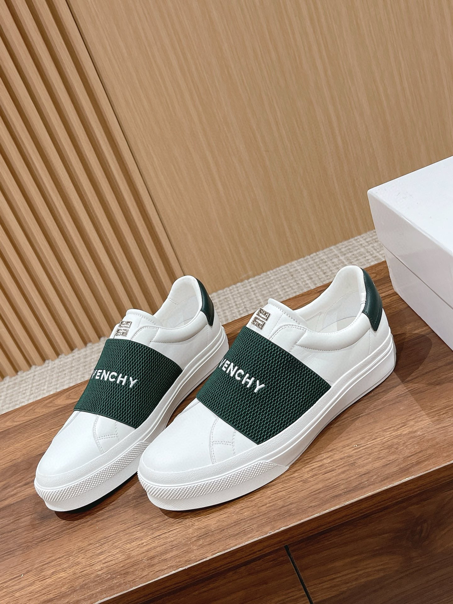 Givenchy Sneakers