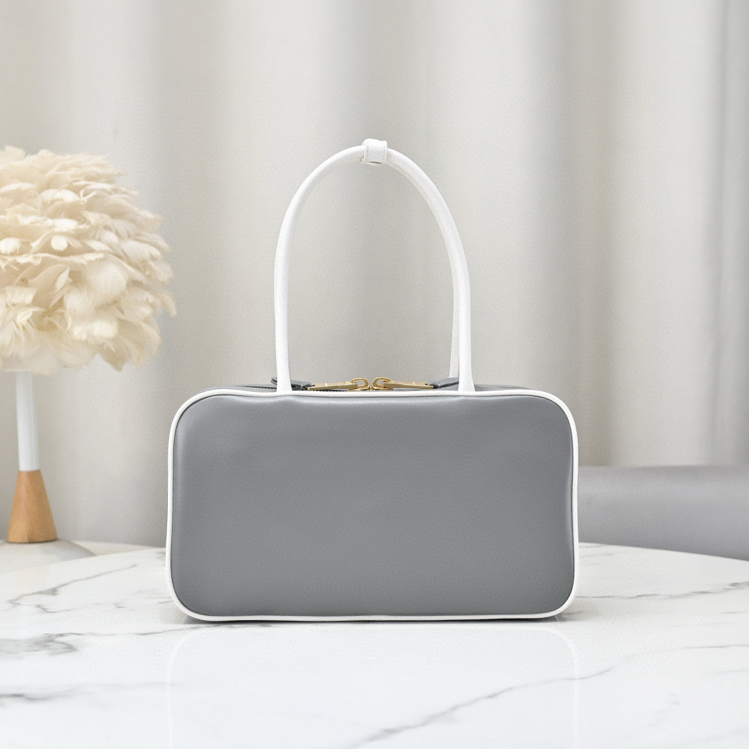 Miu Miu Bowling Bag 29x17x9cm