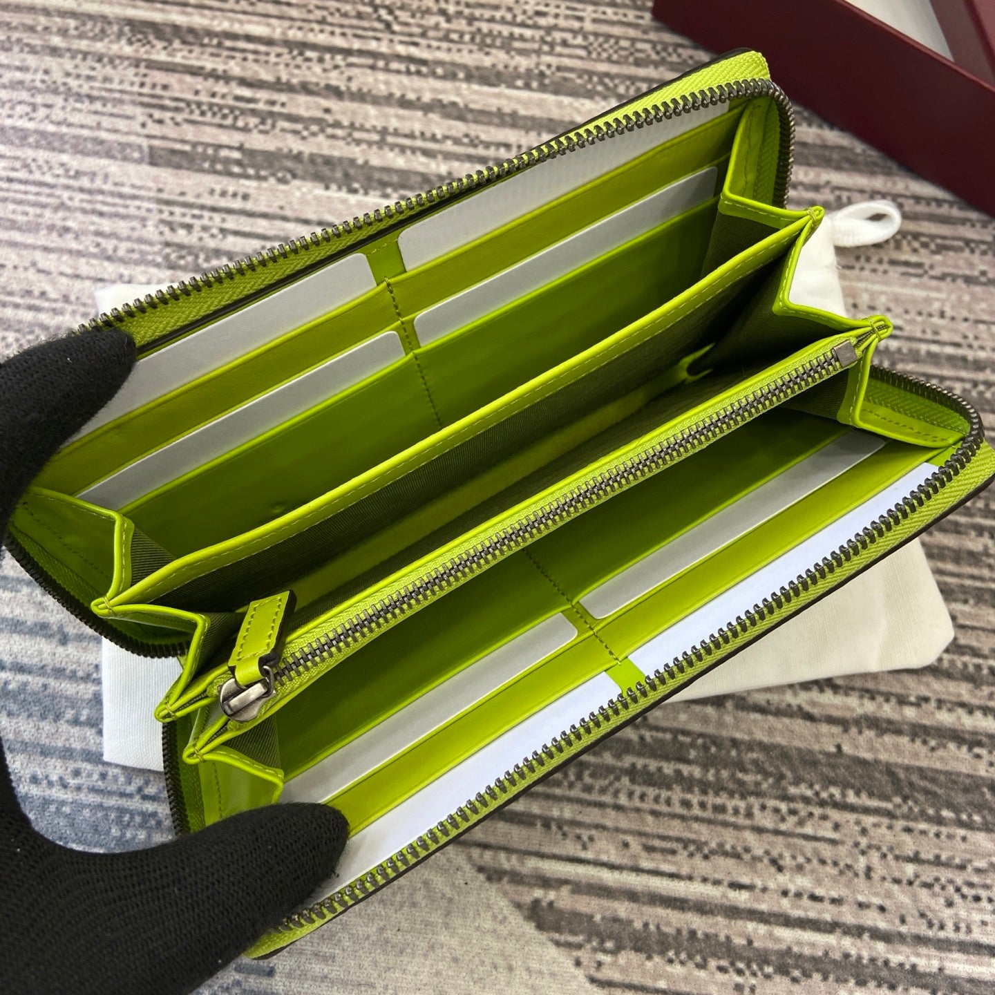 Gucci Long Zipped Wallet