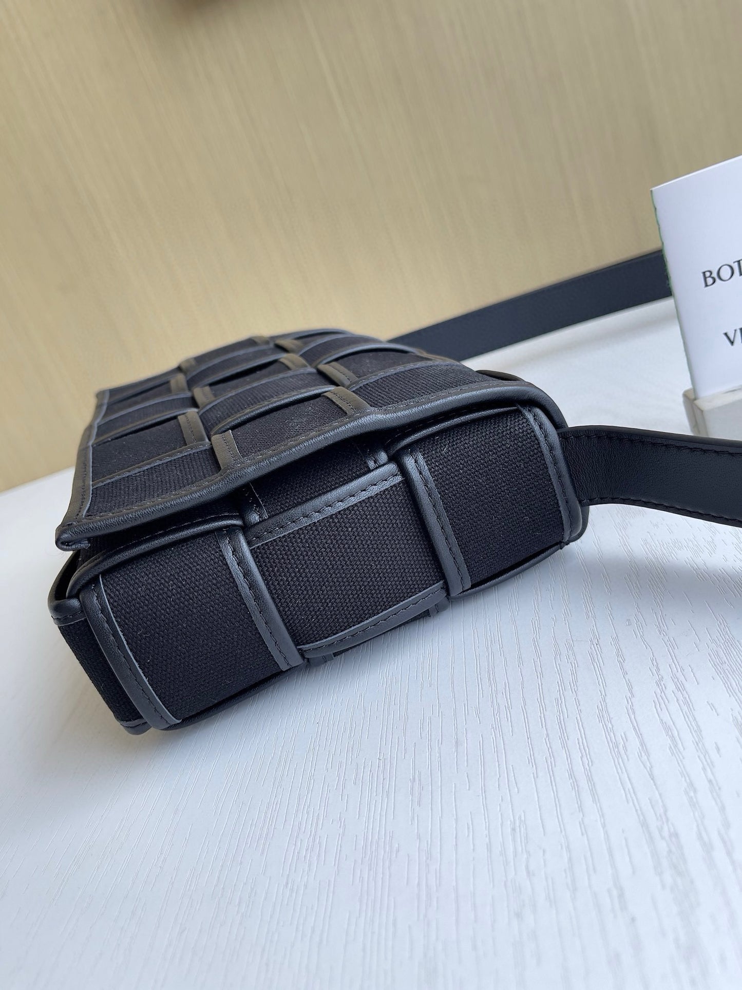 BV Intrecciato Cassette Shoulder Bag
