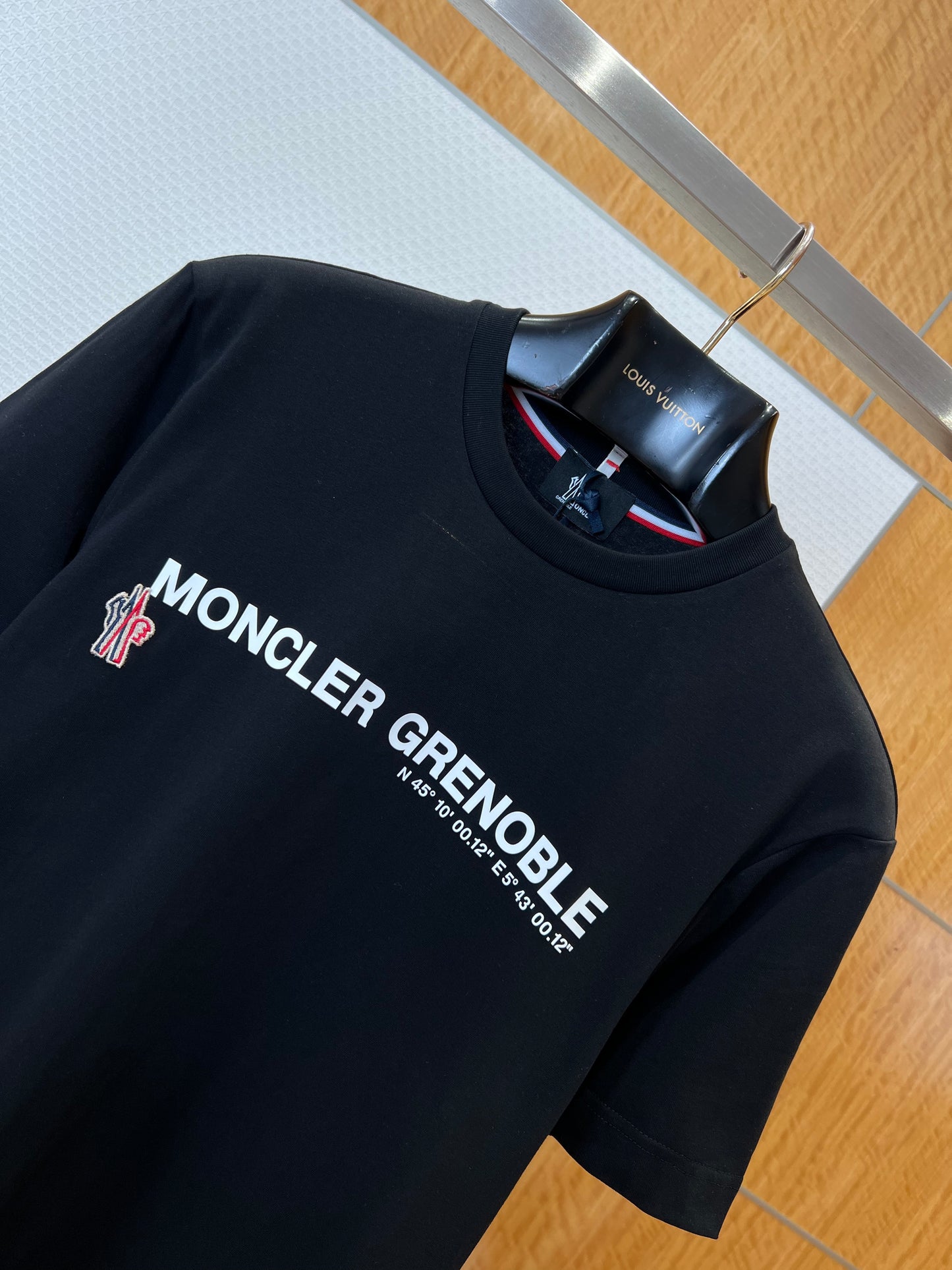 Moncler T-shirt