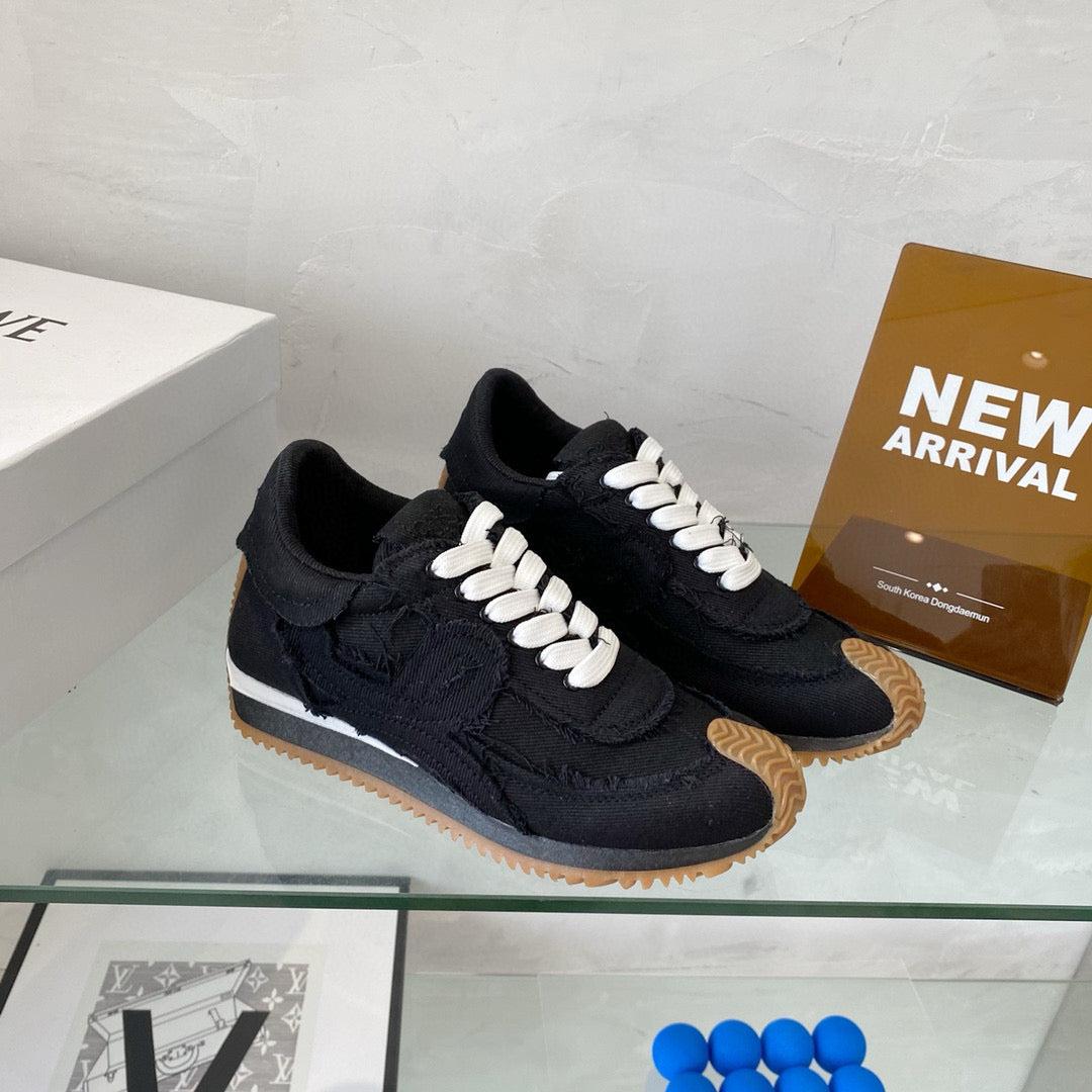 Loewe Sneakers