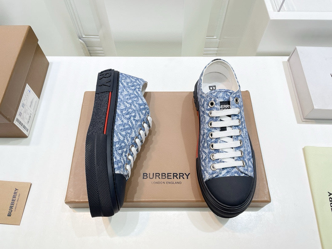 Burberry Sneakers