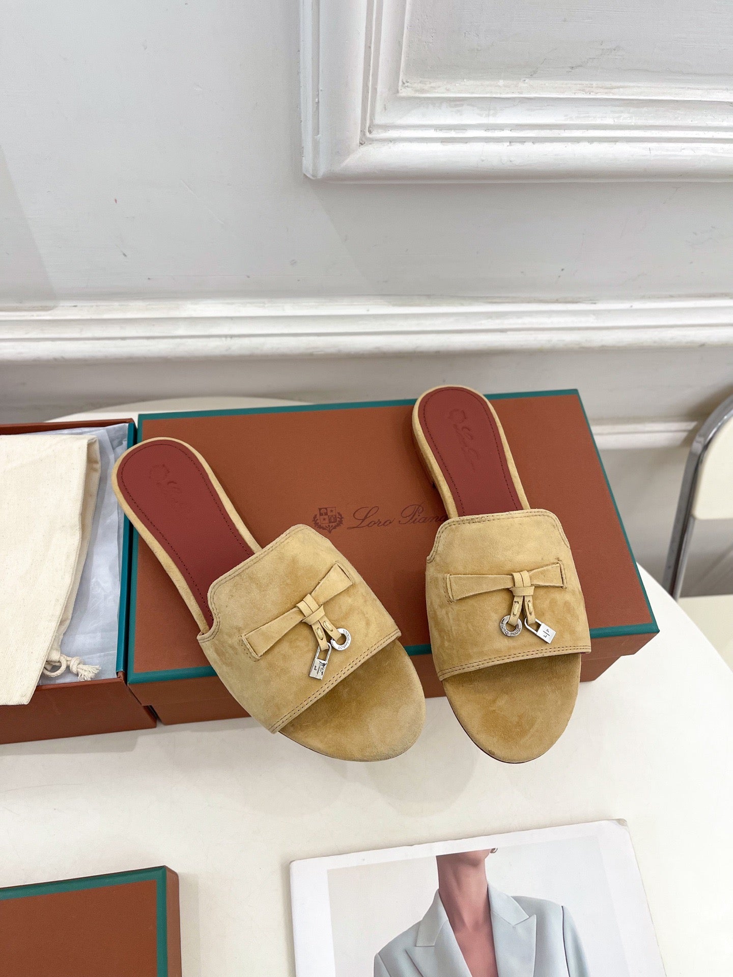LP Sandals