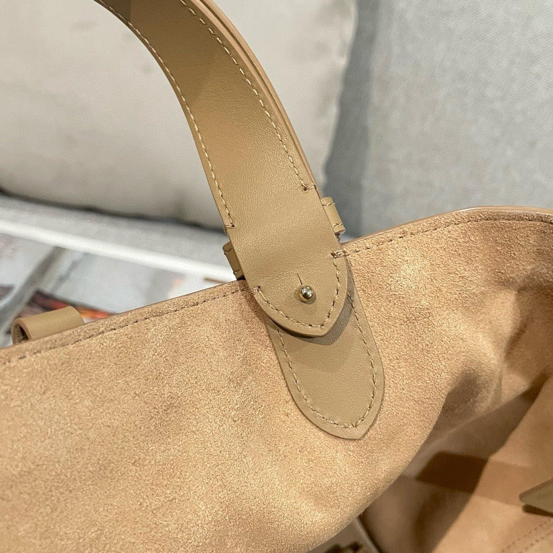 Dior Toujours Bag