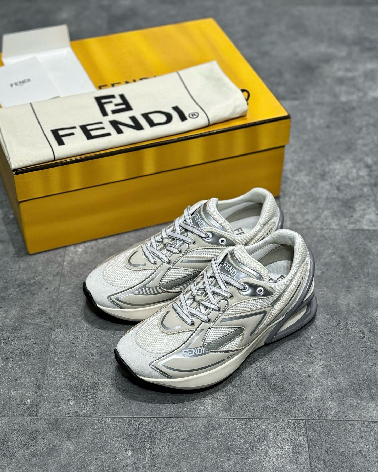 Zapatillas Fendi