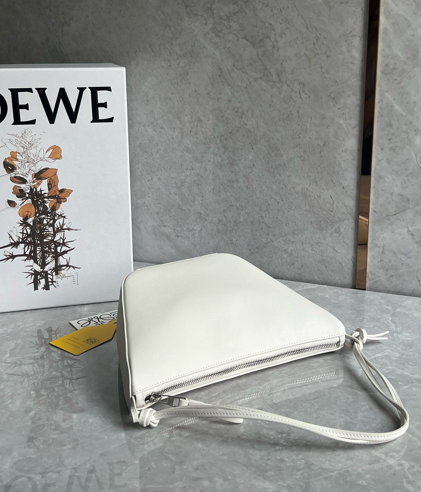 Loewe Puzzle Shoulder Bag(28x17x9.5cm)