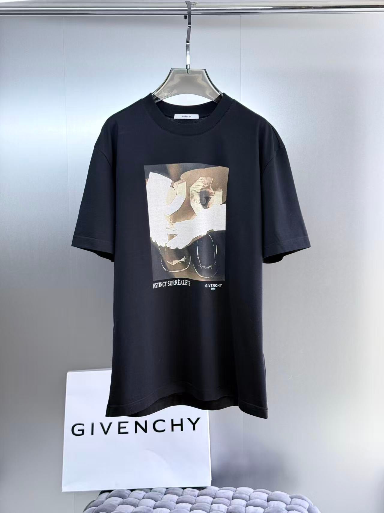 Givenchy T-Shirt
