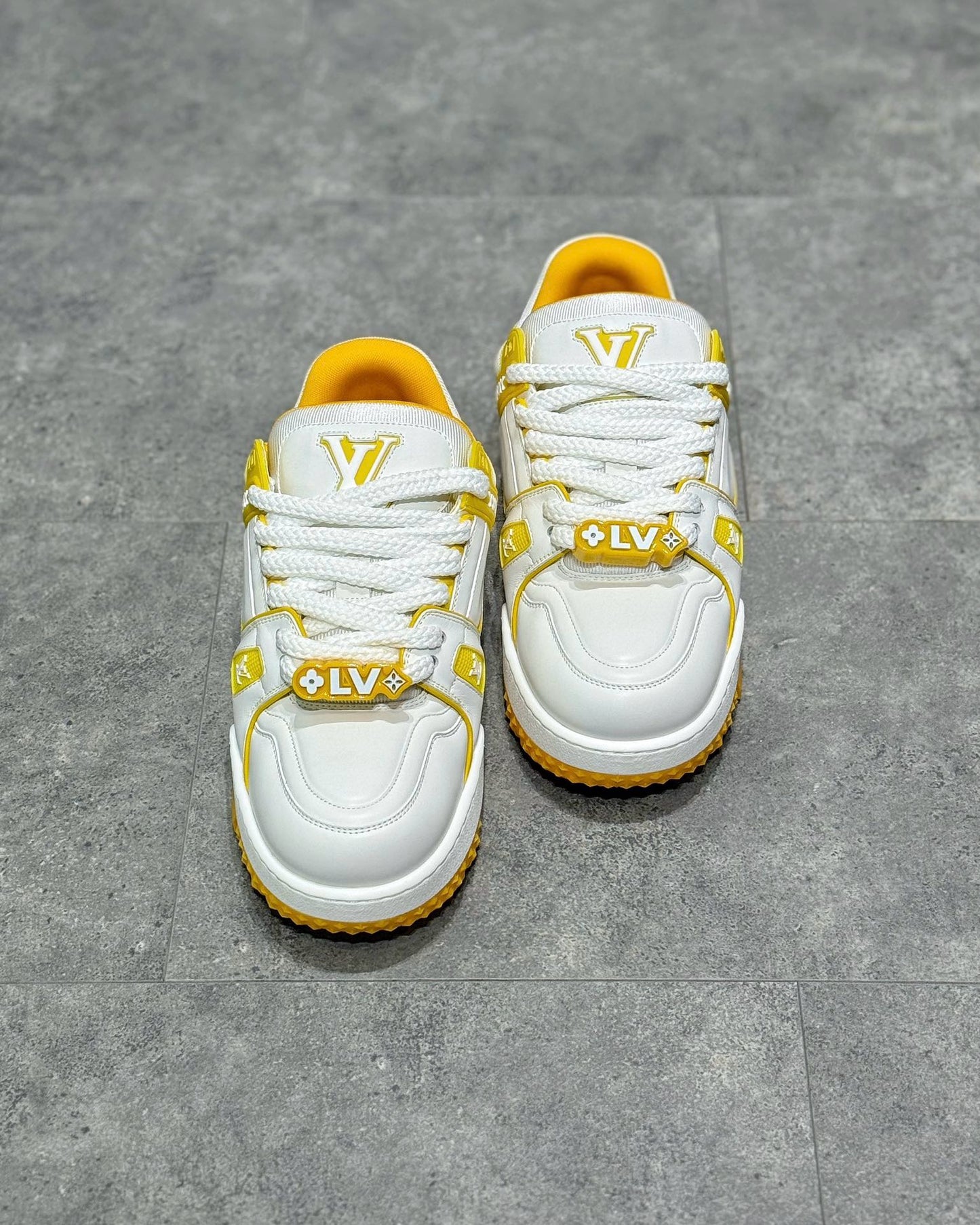 Lv Trainer Maxi