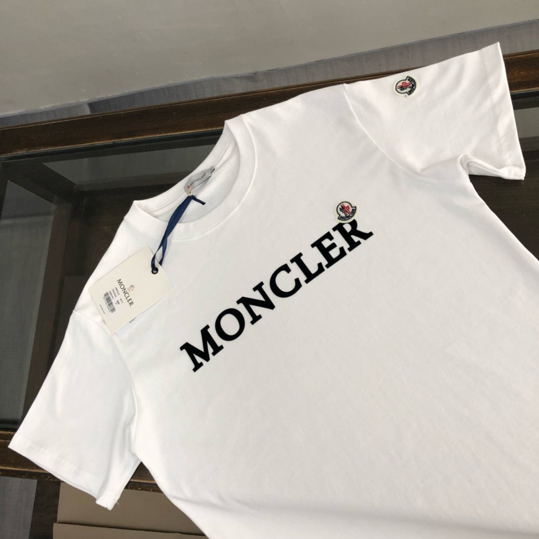 Moncler T-shirt