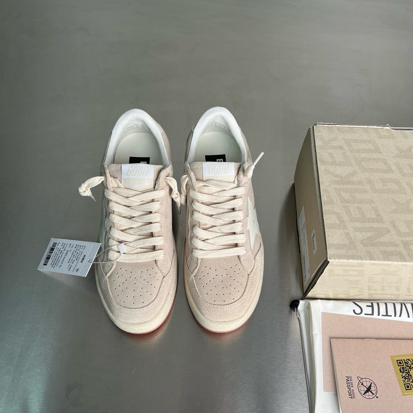 Golden Goose Sneaker
