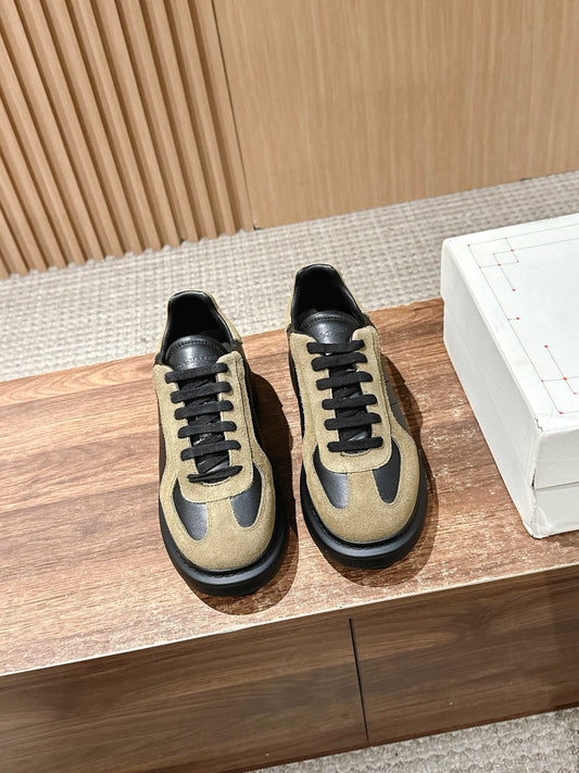 Alexander McQueen Sneakers