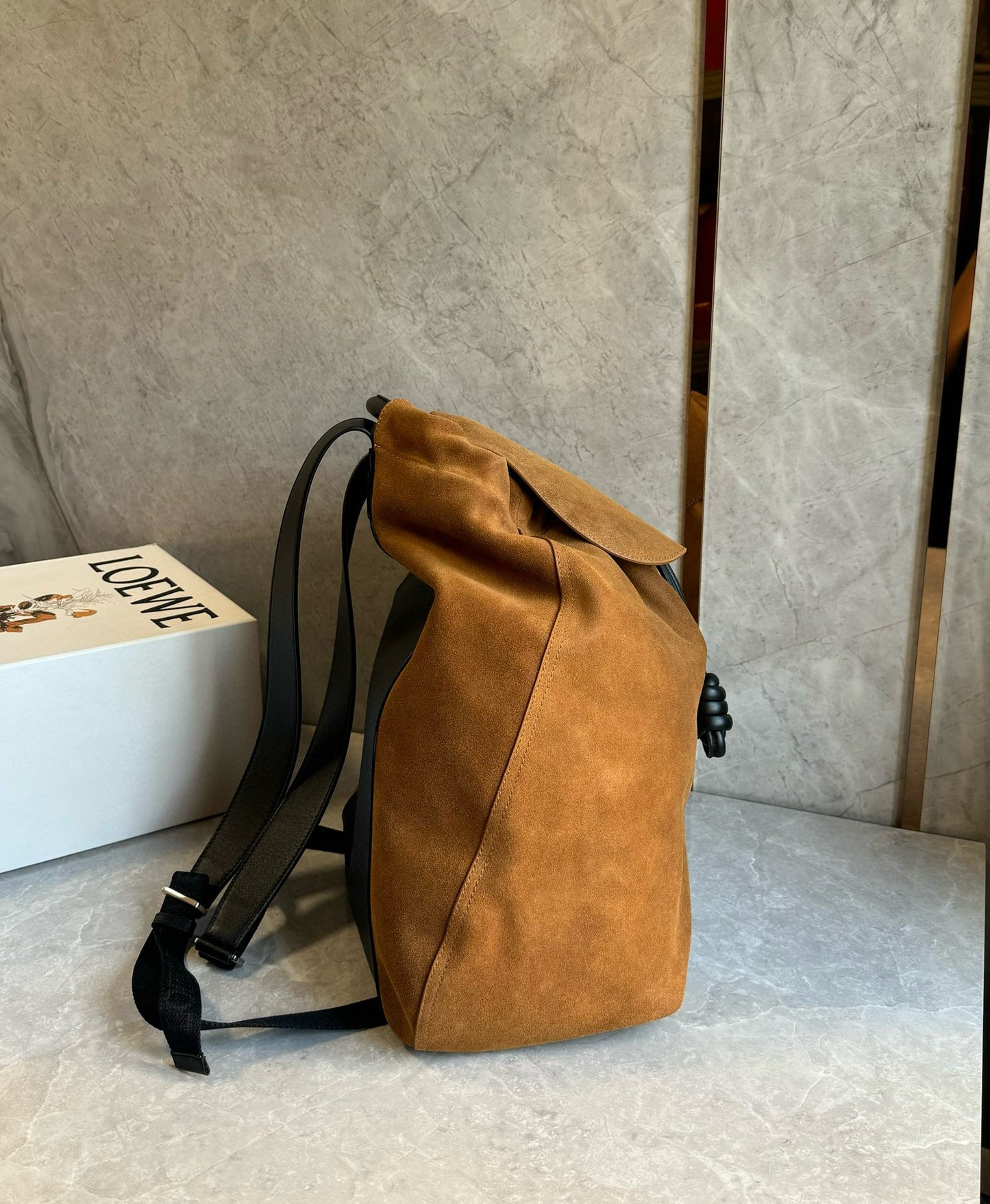 Loewe Flamenco Backpack(36x16x40cm)