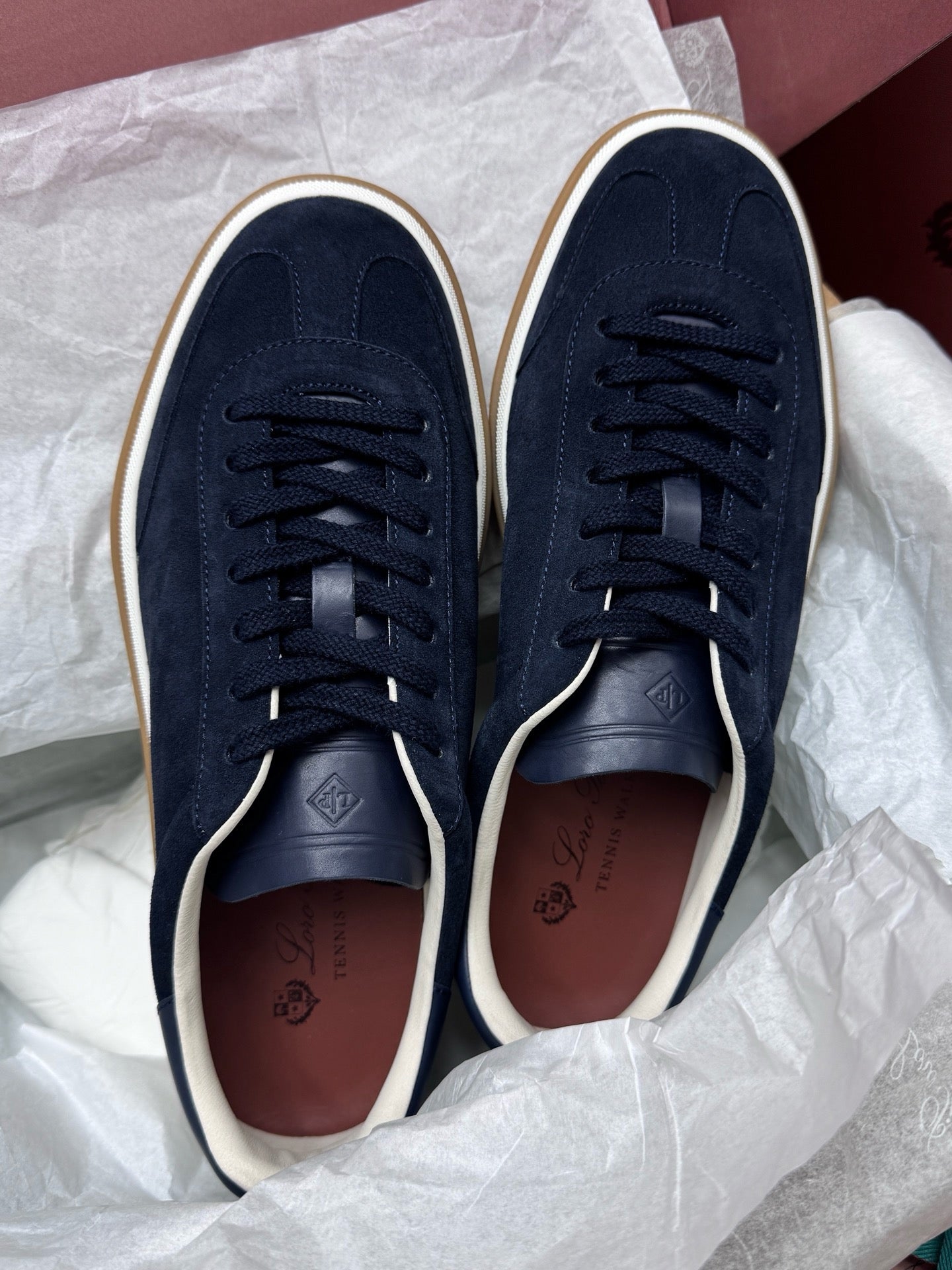 LP Sneaker