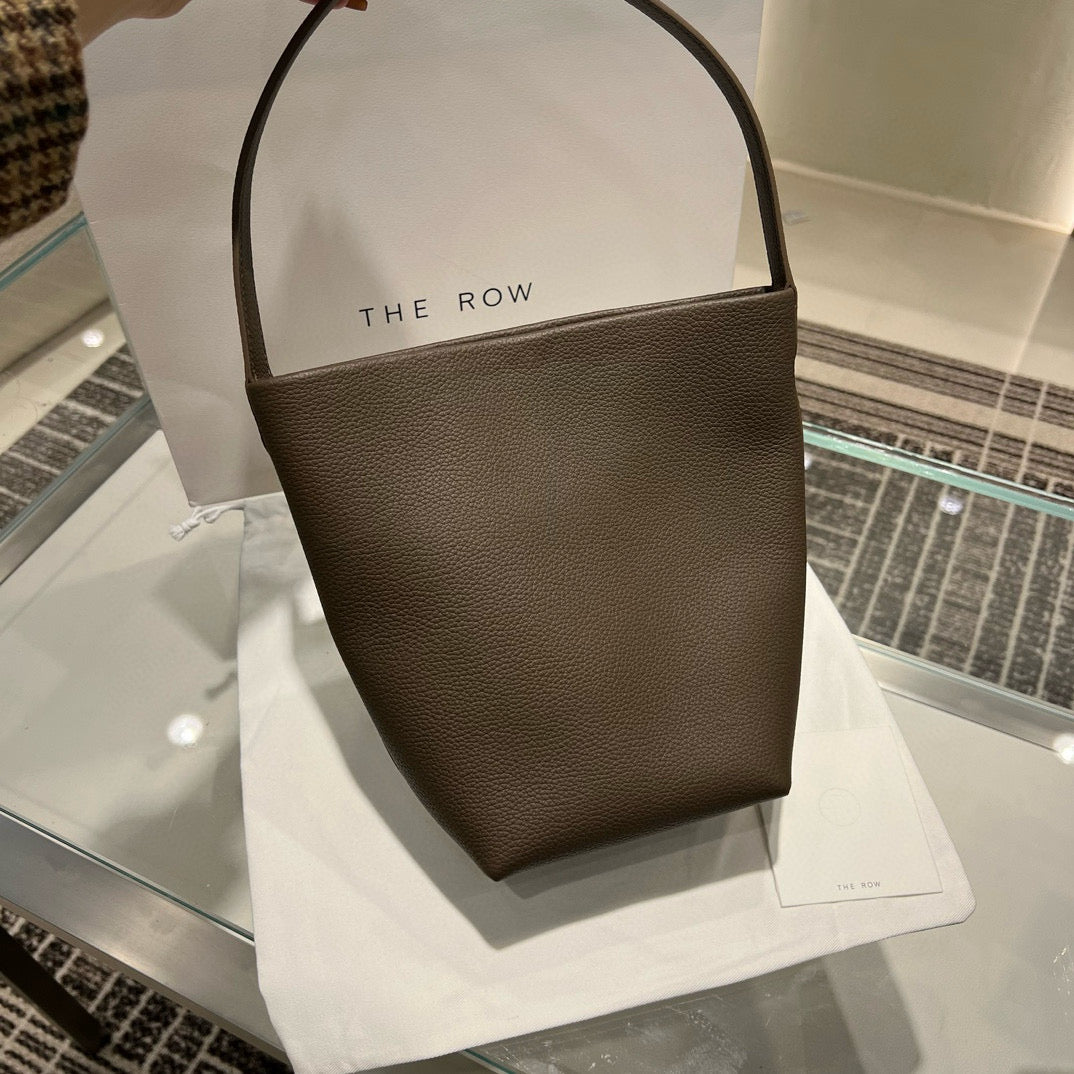 The Row Bucket Bag(24CM*22CM*11CM)